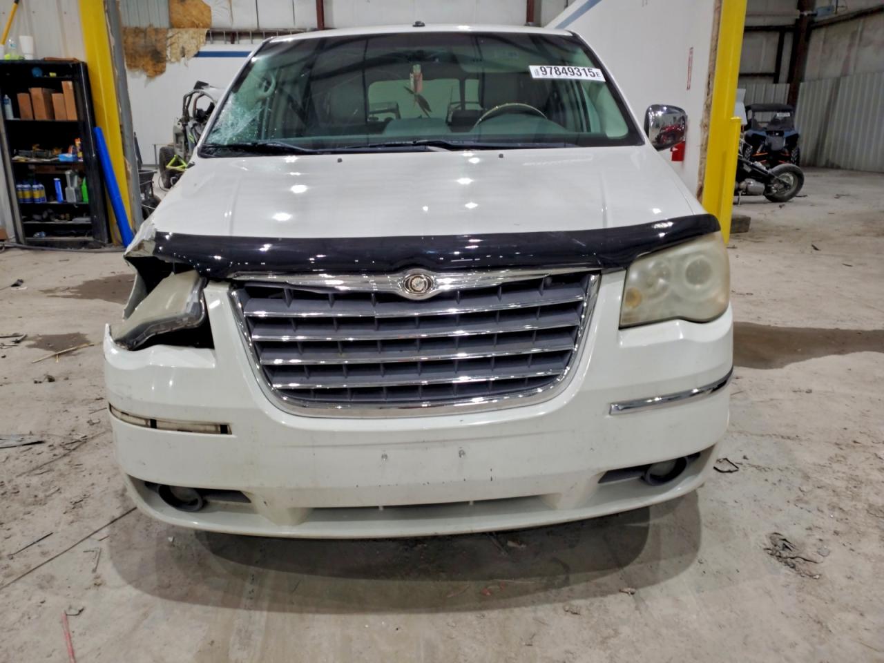 2008 CHRYSLER TOWN & COUNTRY LIMITED photo 5