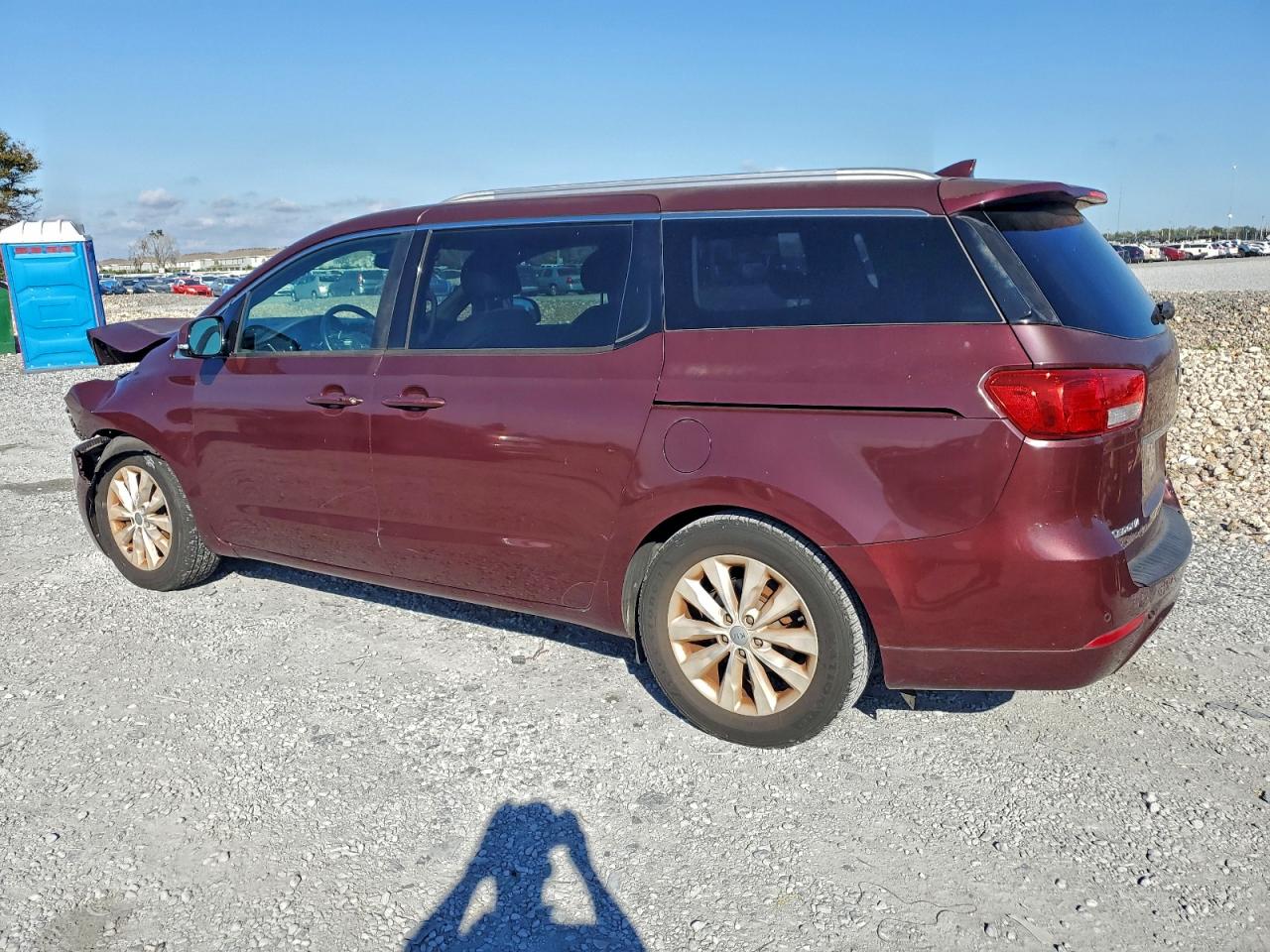 2016 KIA SEDONA EX photo 2