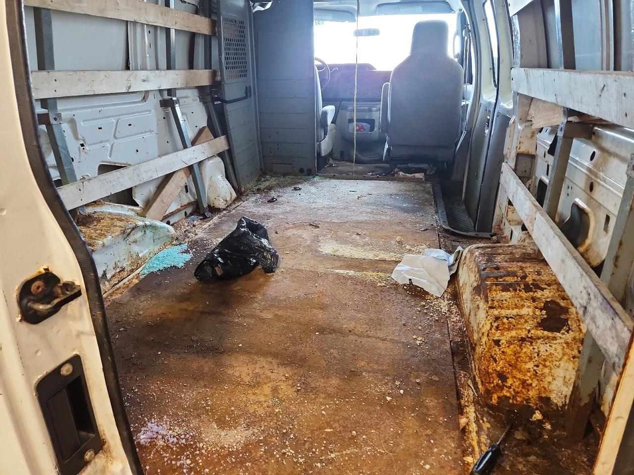2013 FORD E250 DELIVERY VAN photo 10