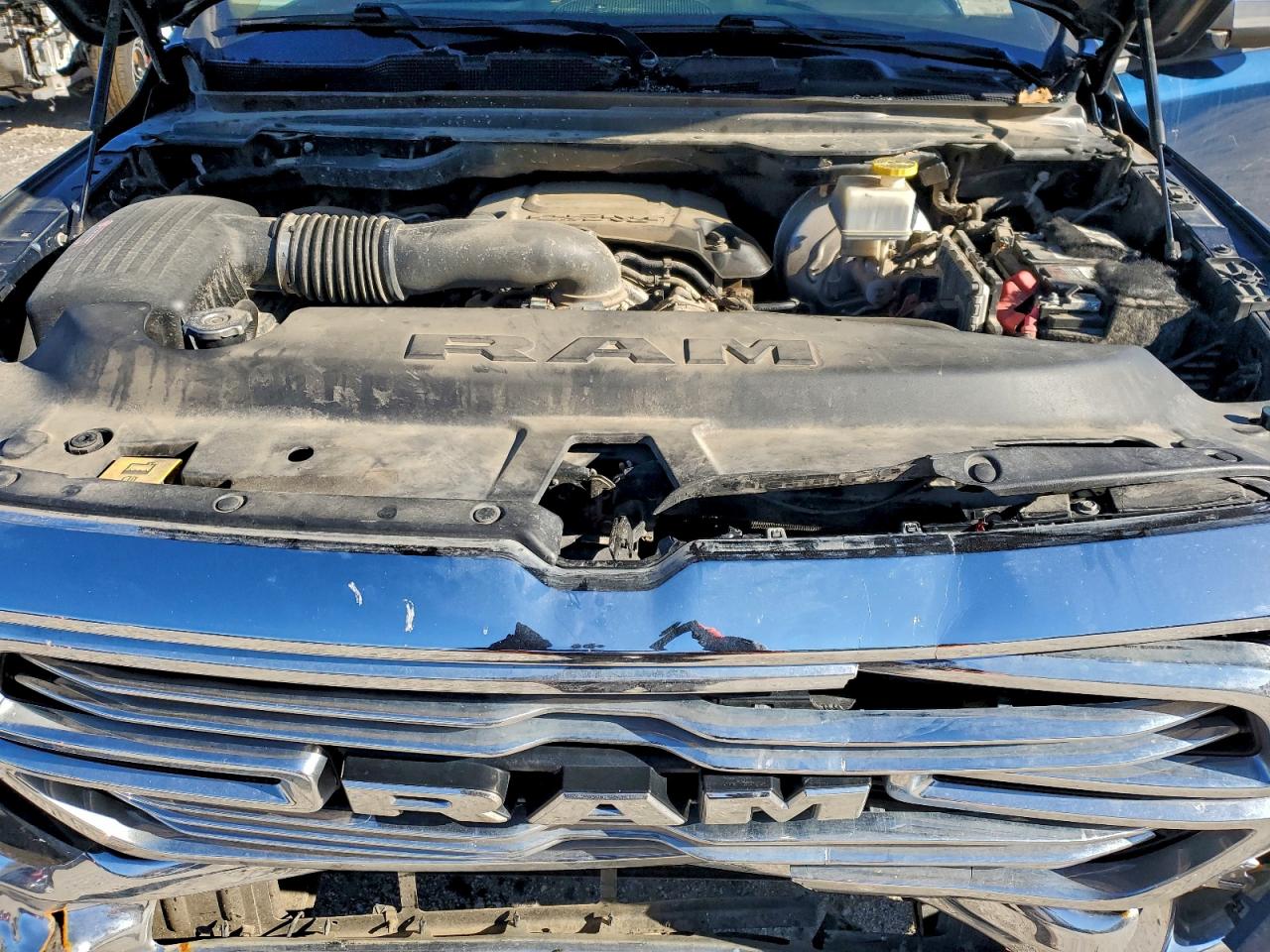 2019 RAM 1500 LARAMIE photo 11