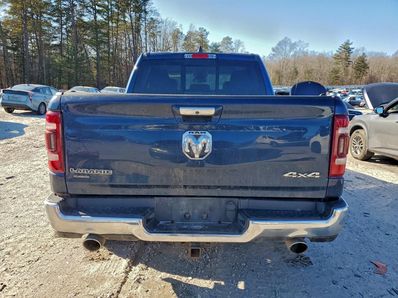 2019 RAM 1500 LARAMIE photo 6