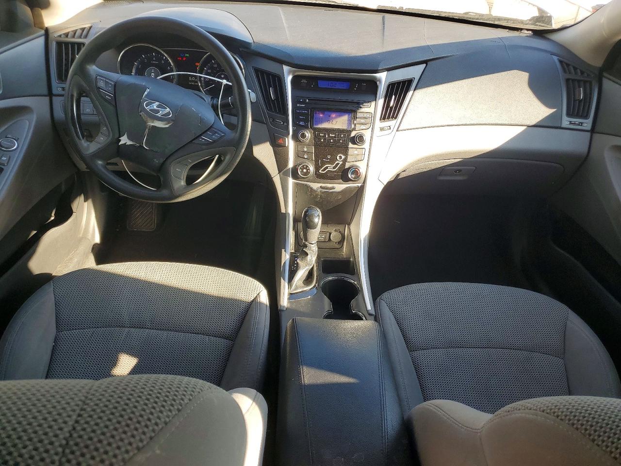 2013 HYUNDAI SONATA GLS photo 15