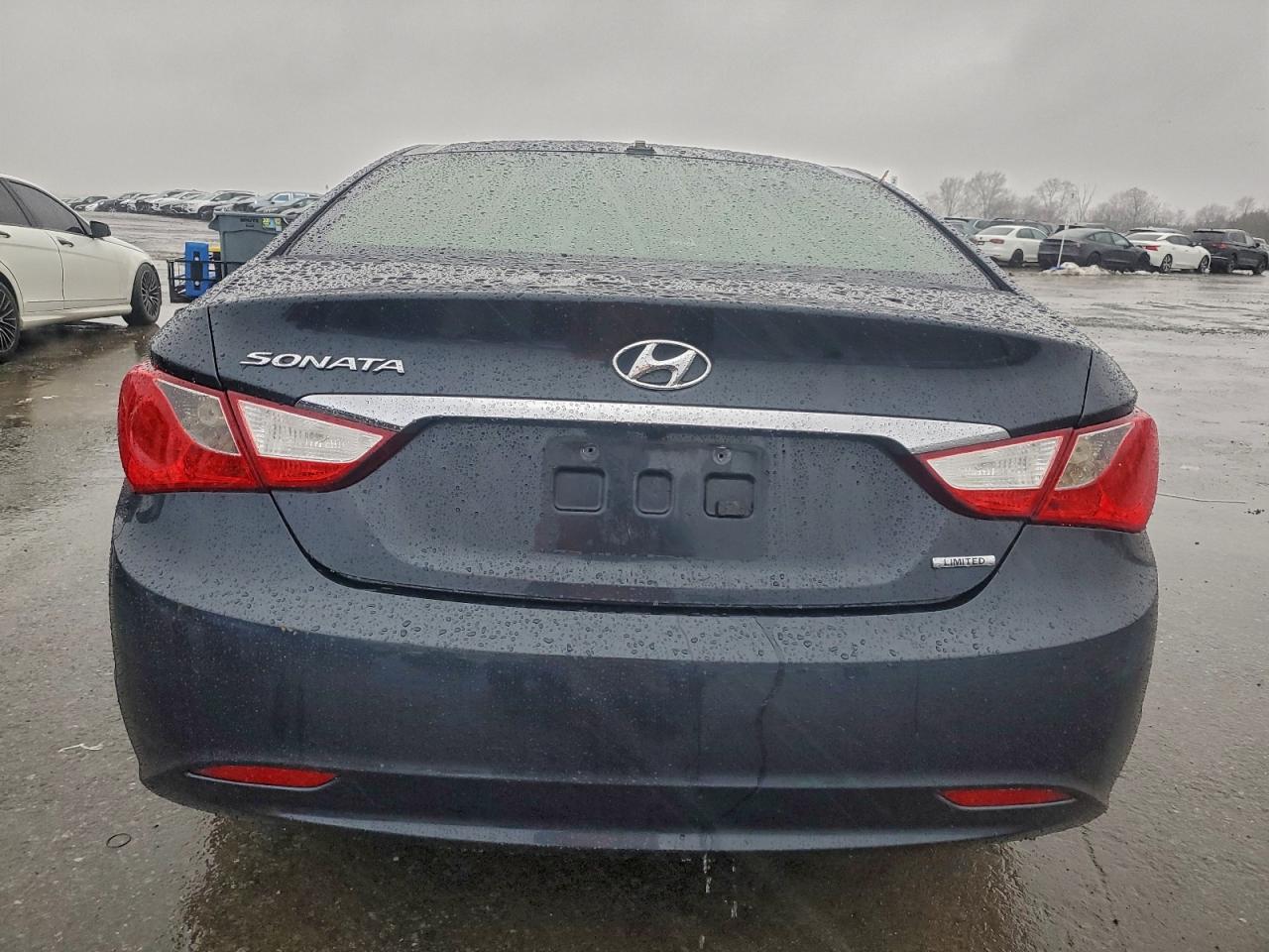 2013 HYUNDAI SONATA SE photo 6