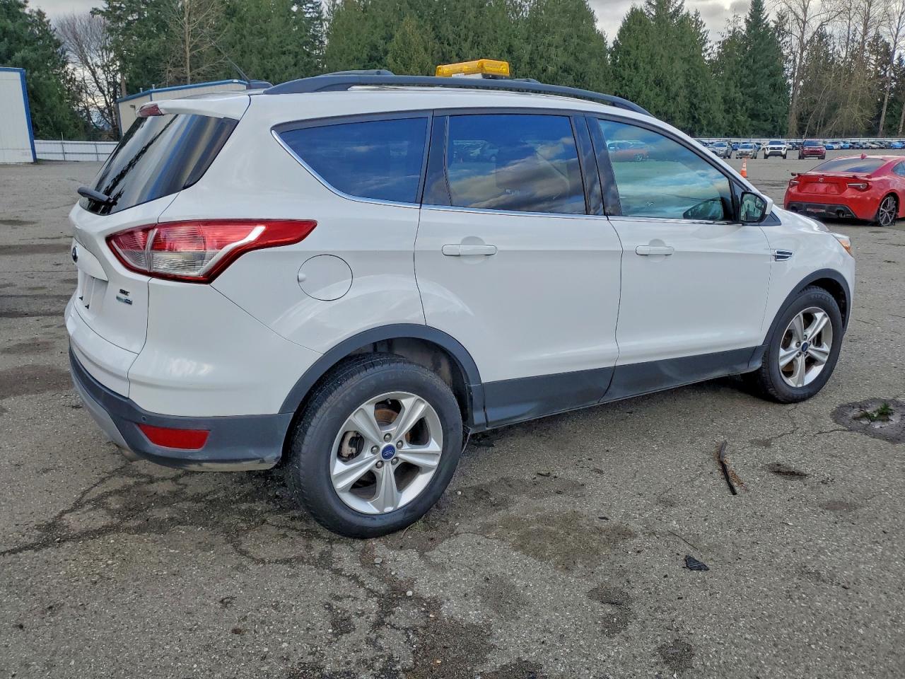 2016 FORD ESCAPE SE photo 3