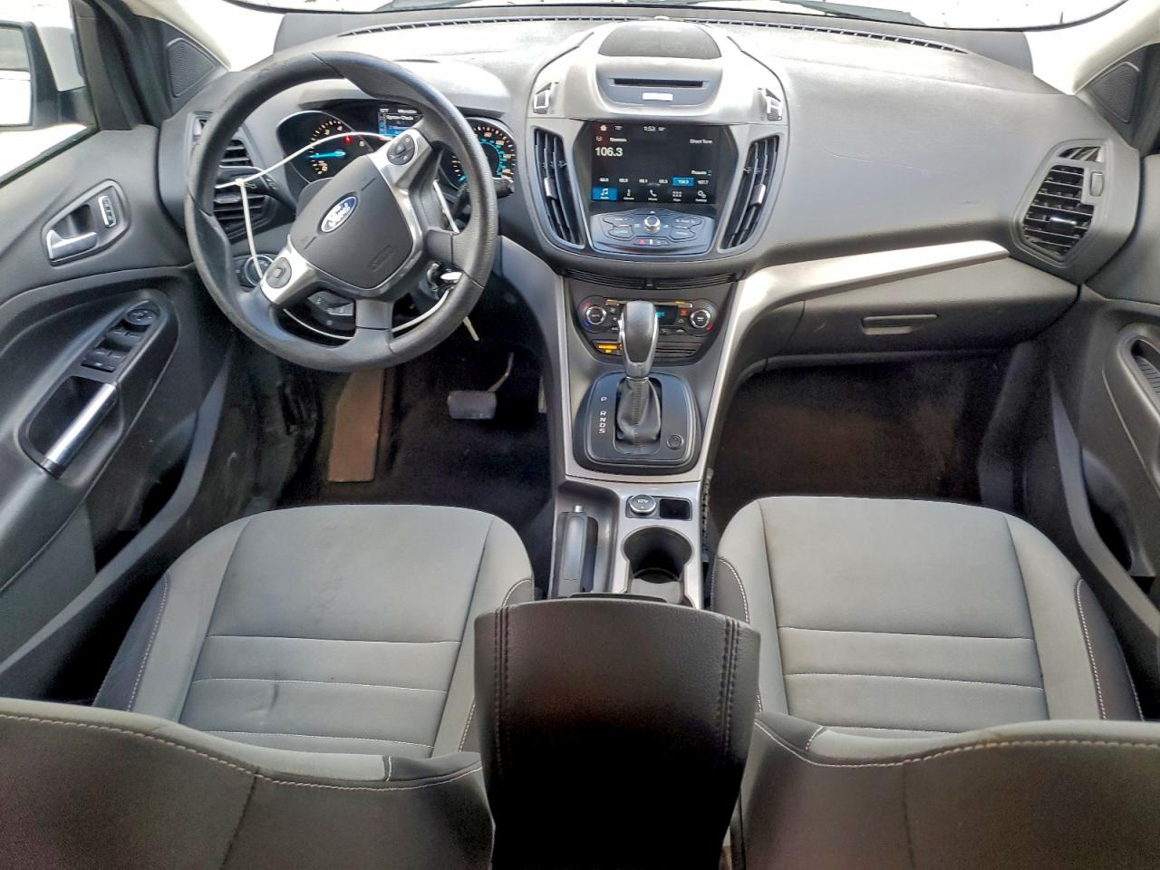 2016 FORD ESCAPE SE photo 8