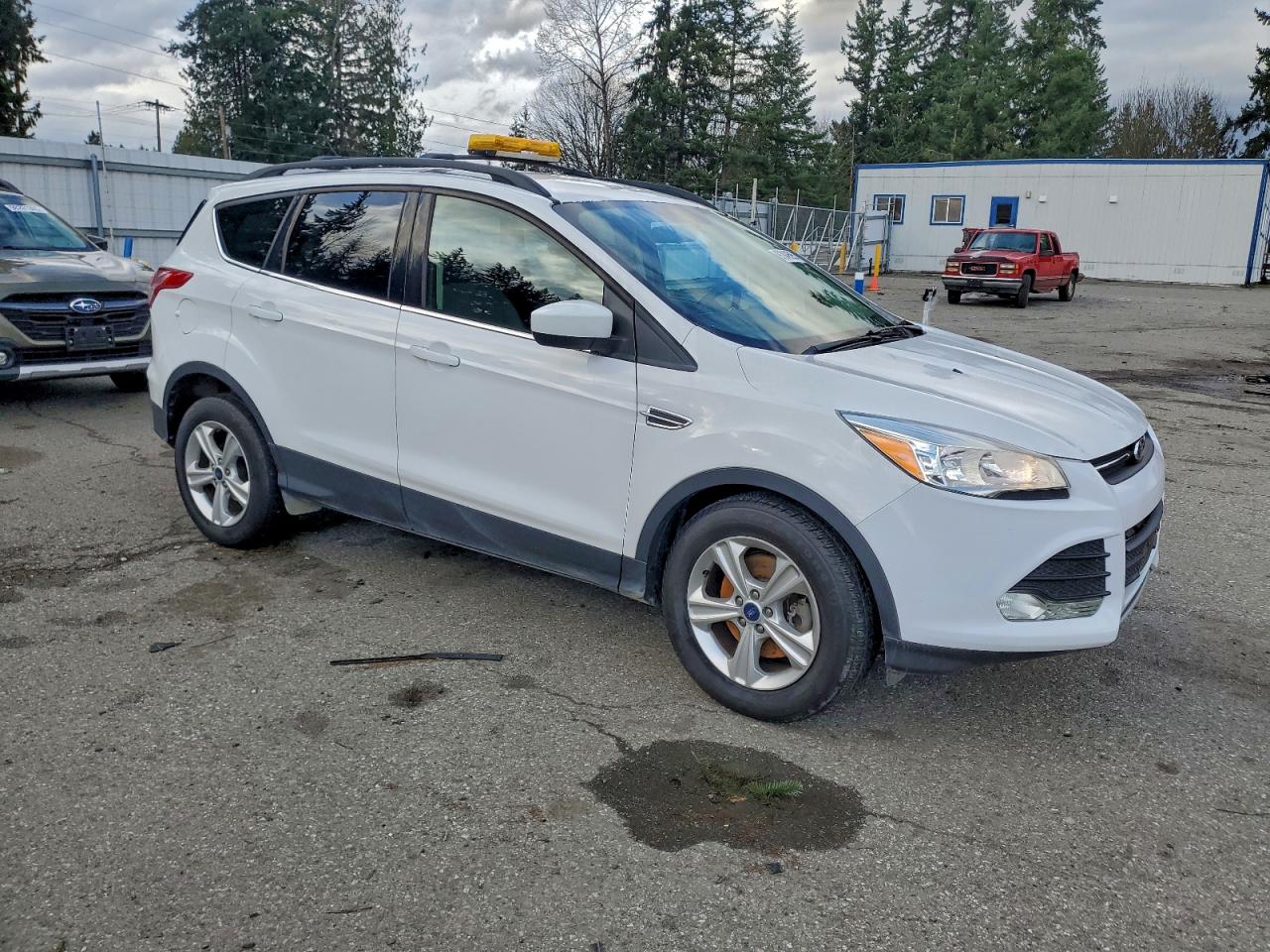 2016 FORD ESCAPE SE photo 4