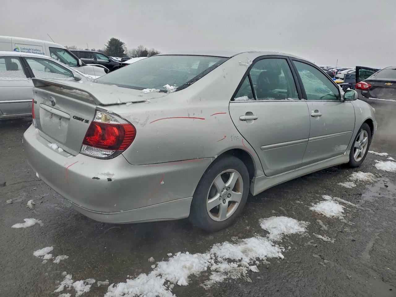 2006 TOYOTA CAMRY LE photo 3