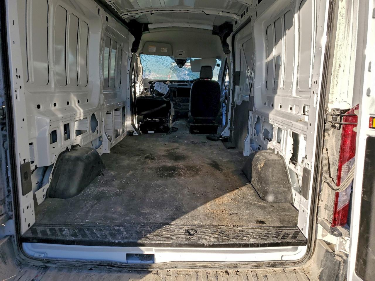 2025 FORD TRANSIT T-250 DELIVERY VAN photo 10
