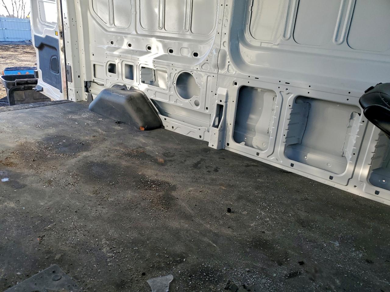 2025 FORD TRANSIT T-250 DELIVERY VAN photo 11