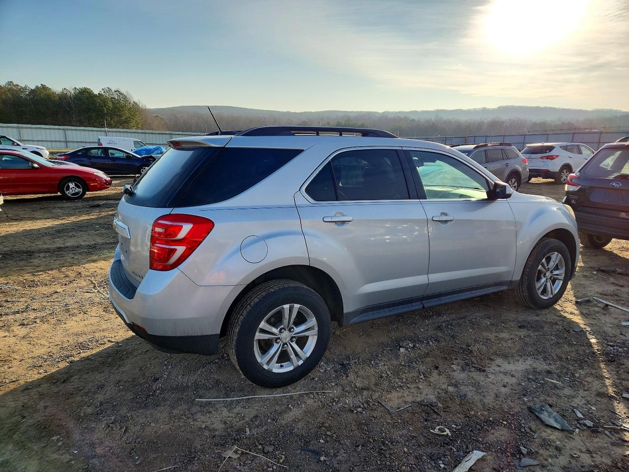 2016 CHEVROLET EQUINOX LT photo 5