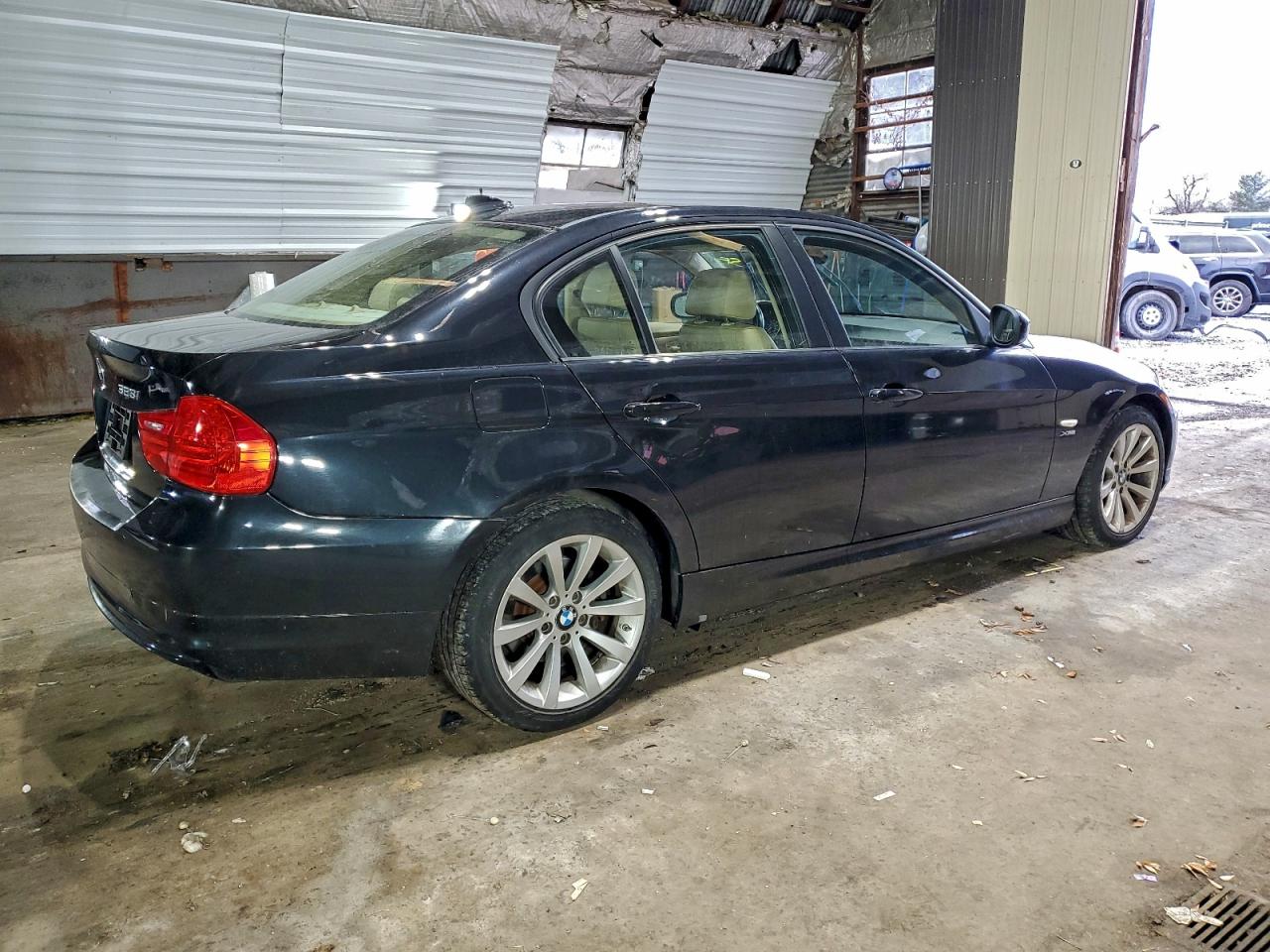 2011 BMW 328 XI photo 3