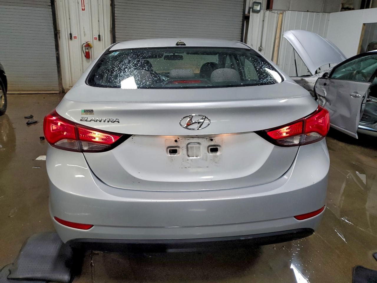 2016 HYUNDAI ELANTRA SE photo 11
