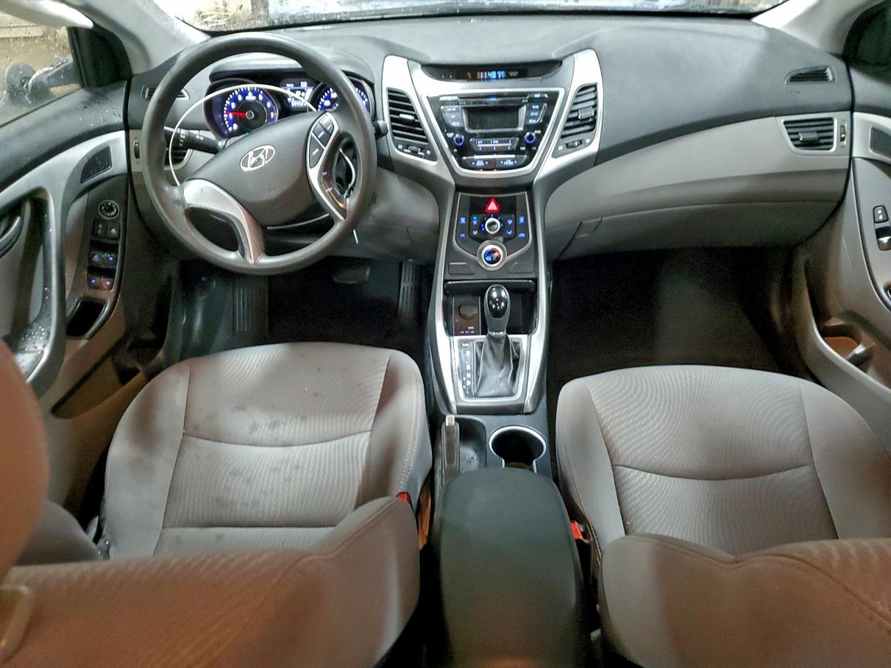 2016 HYUNDAI ELANTRA SE photo 15