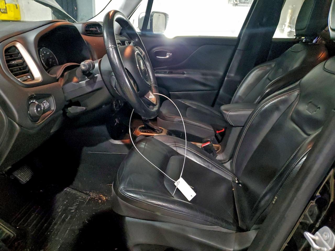 2015 JEEP RENEGADE LIMITED photo 7