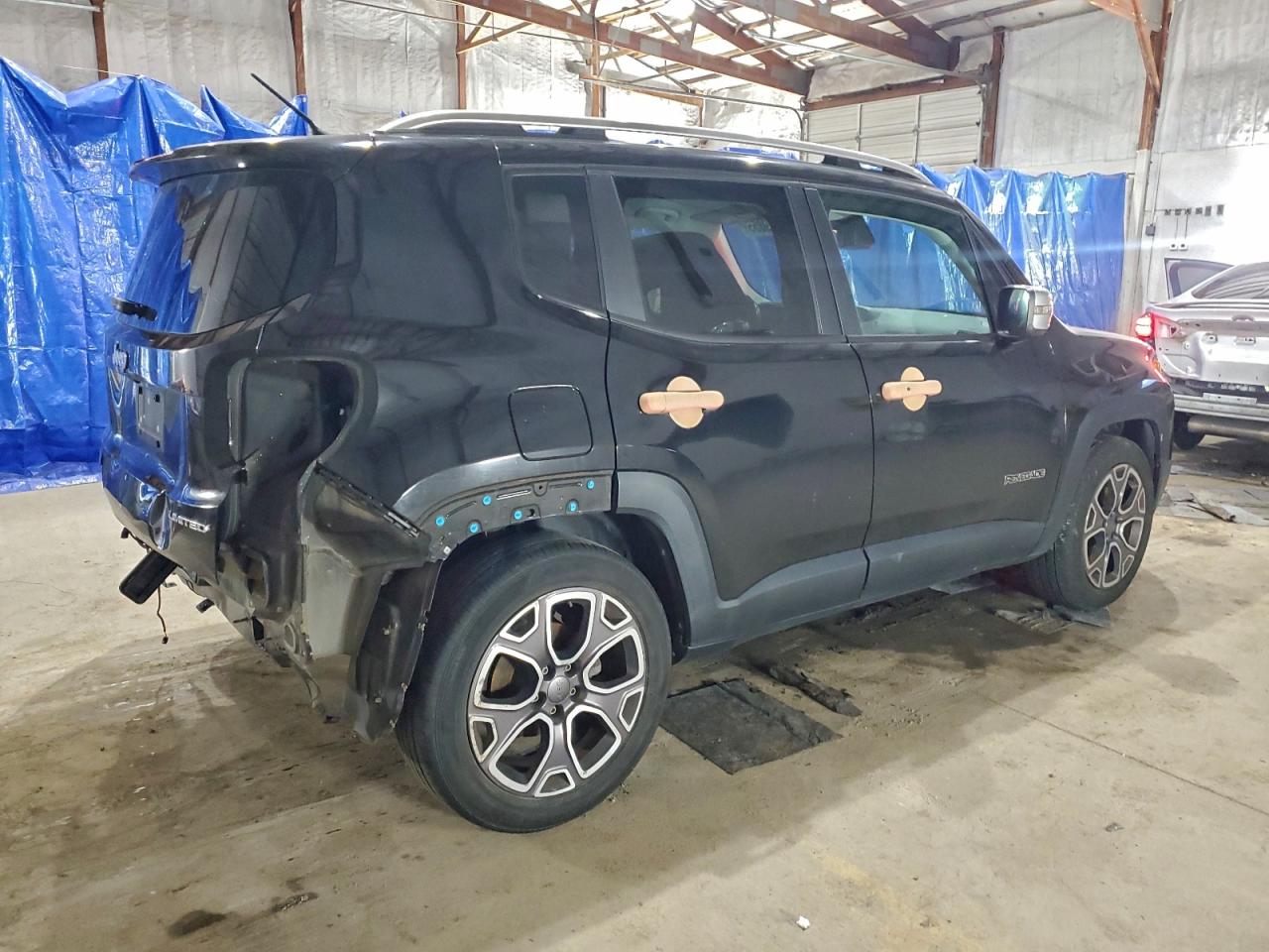 2015 JEEP RENEGADE LIMITED photo 3