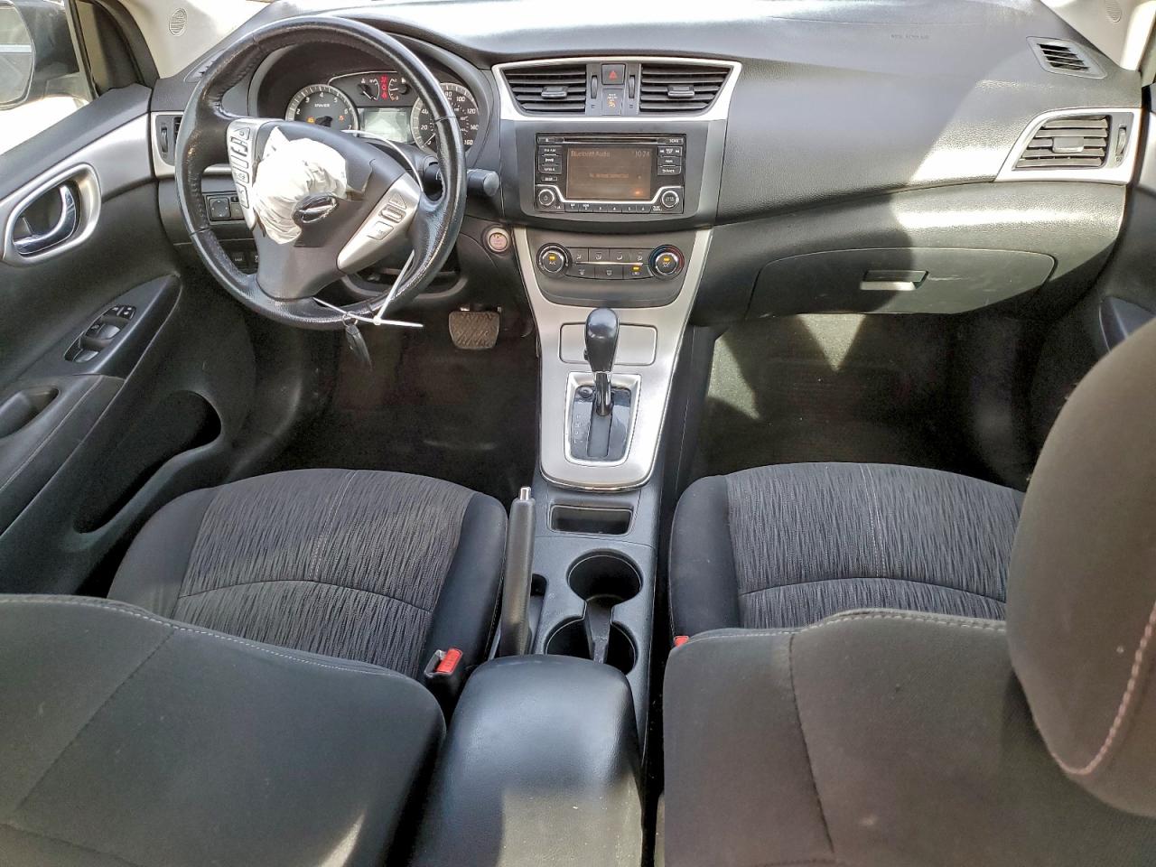 2015 NISSAN SENTRA S photo 8