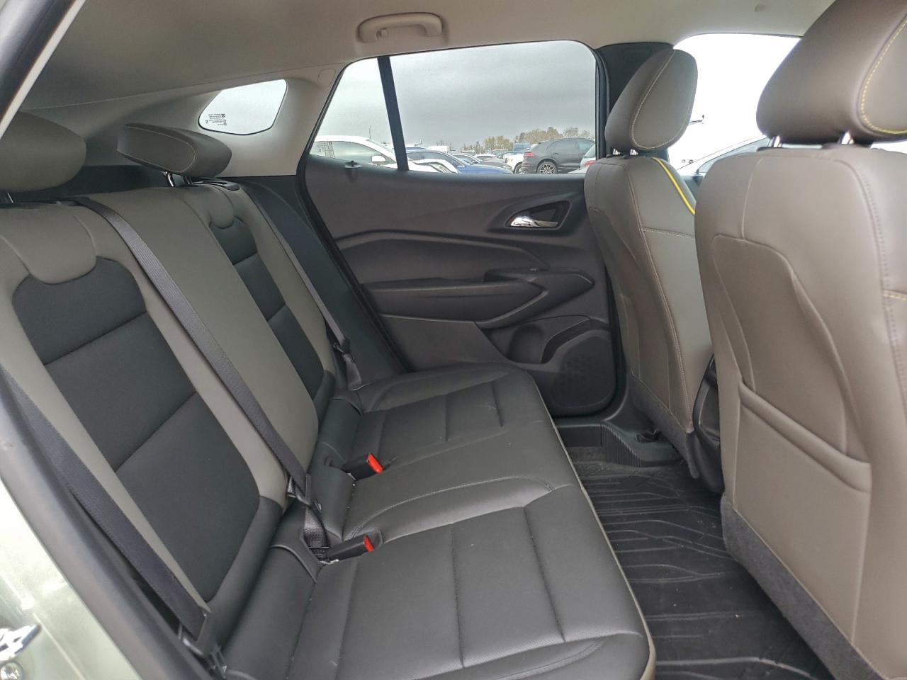 2025 CHEVROLET TRAX ACTIV photo 10