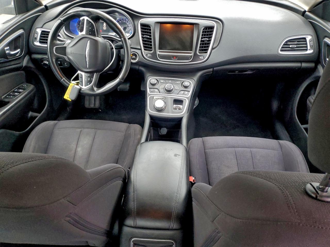 2015 CHRYSLER 200 LIMITED photo 8