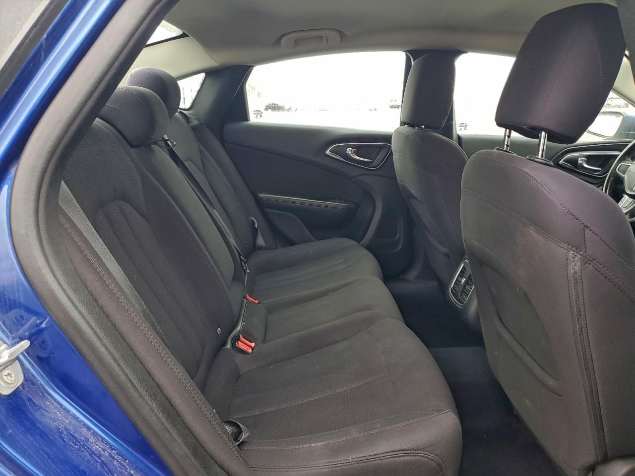 2015 CHRYSLER 200 LIMITED photo 10