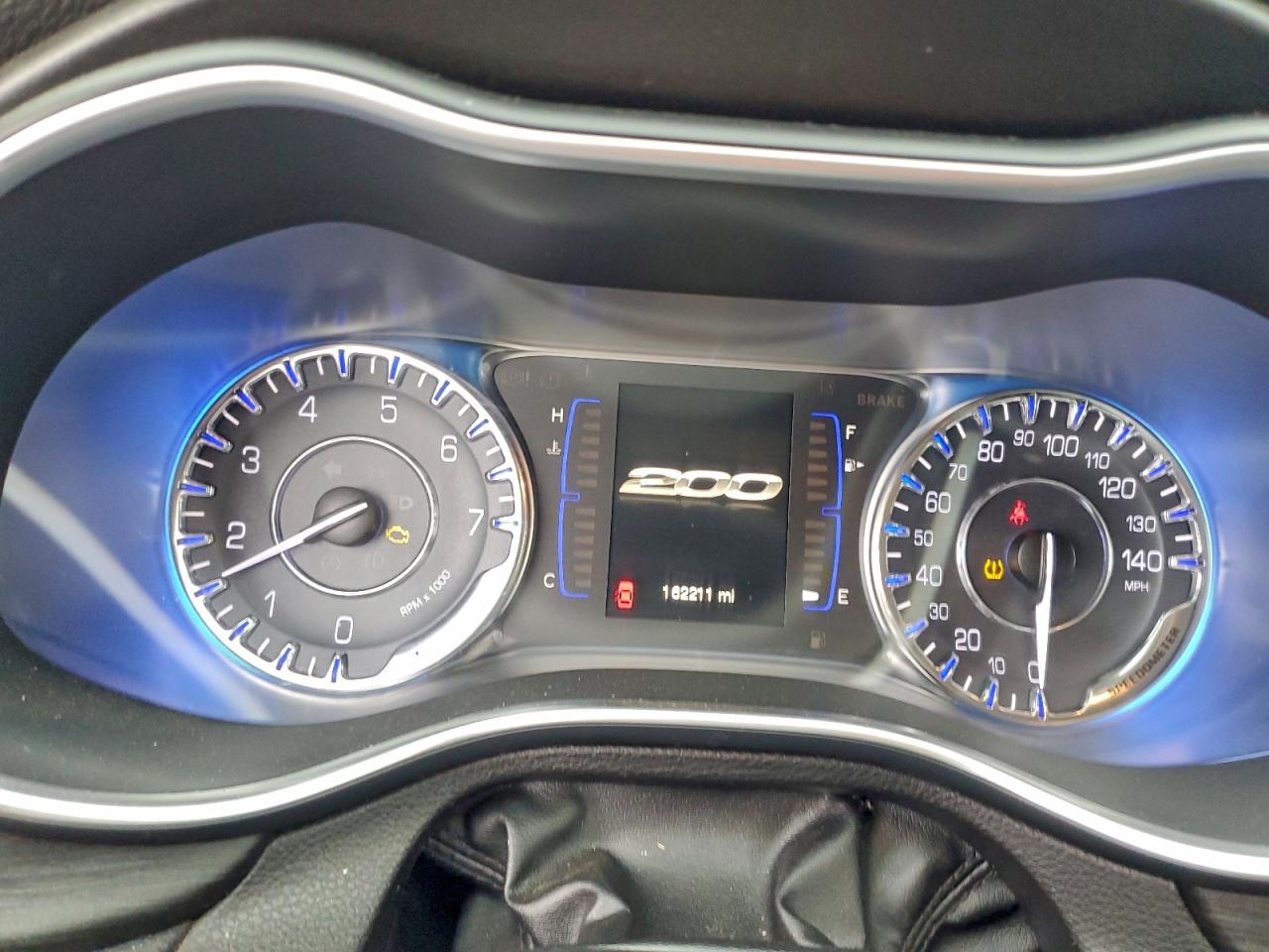 2015 CHRYSLER 200 LIMITED photo 9