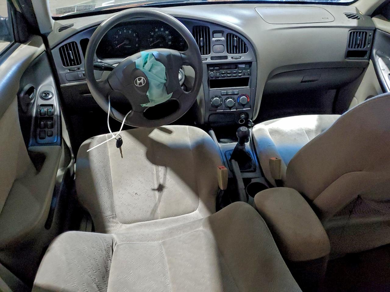 2005 HYUNDAI ELANTRA GLS photo 8