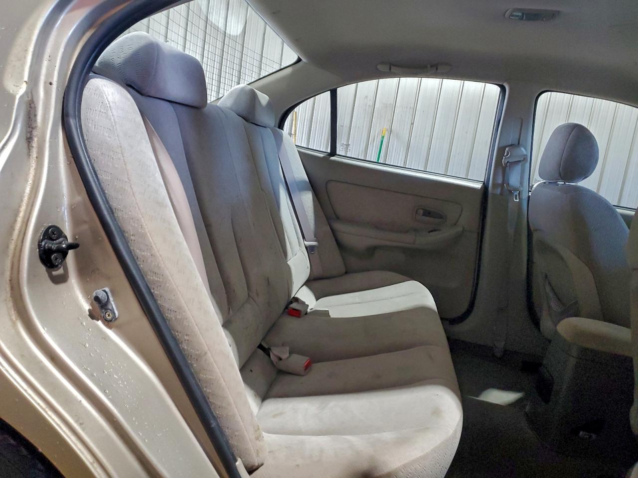 2005 HYUNDAI ELANTRA GLS photo 10