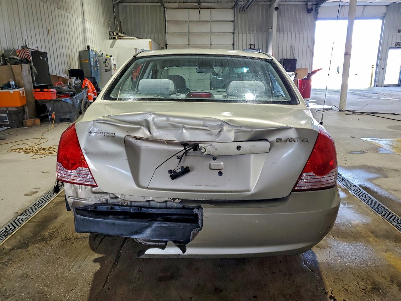 2005 HYUNDAI ELANTRA GLS photo 6