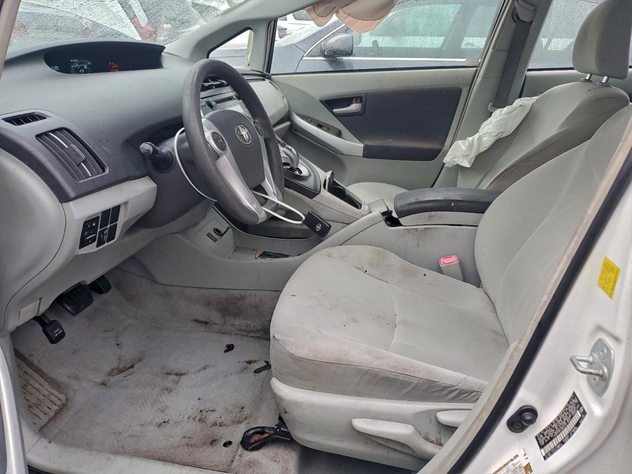 2011 TOYOTA PRIUS photo 7