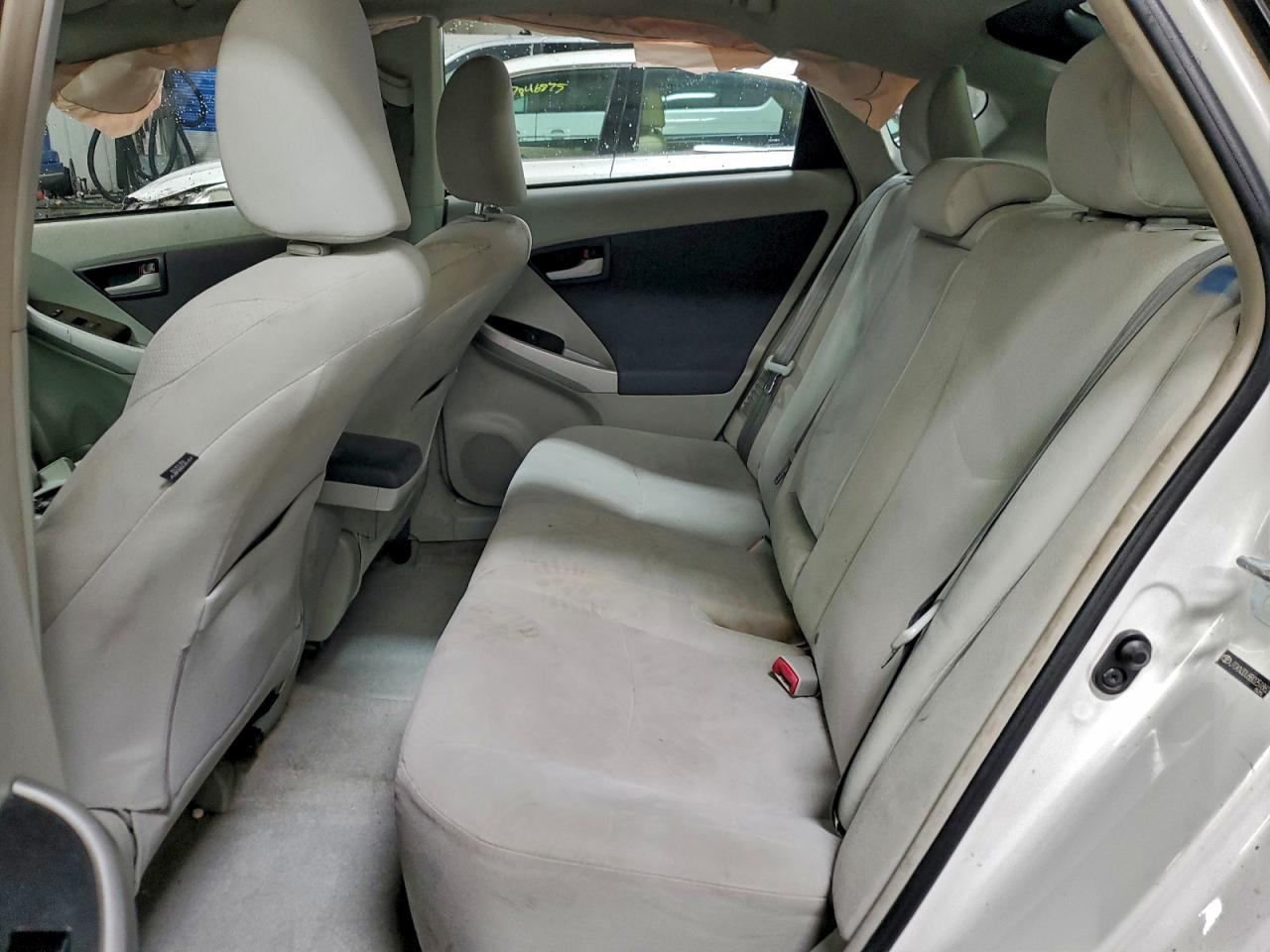 2011 TOYOTA PRIUS photo 10