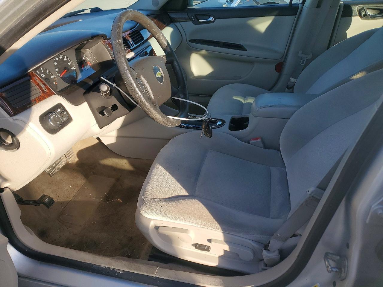2012 CHEVROLET IMPALA LS photo 13