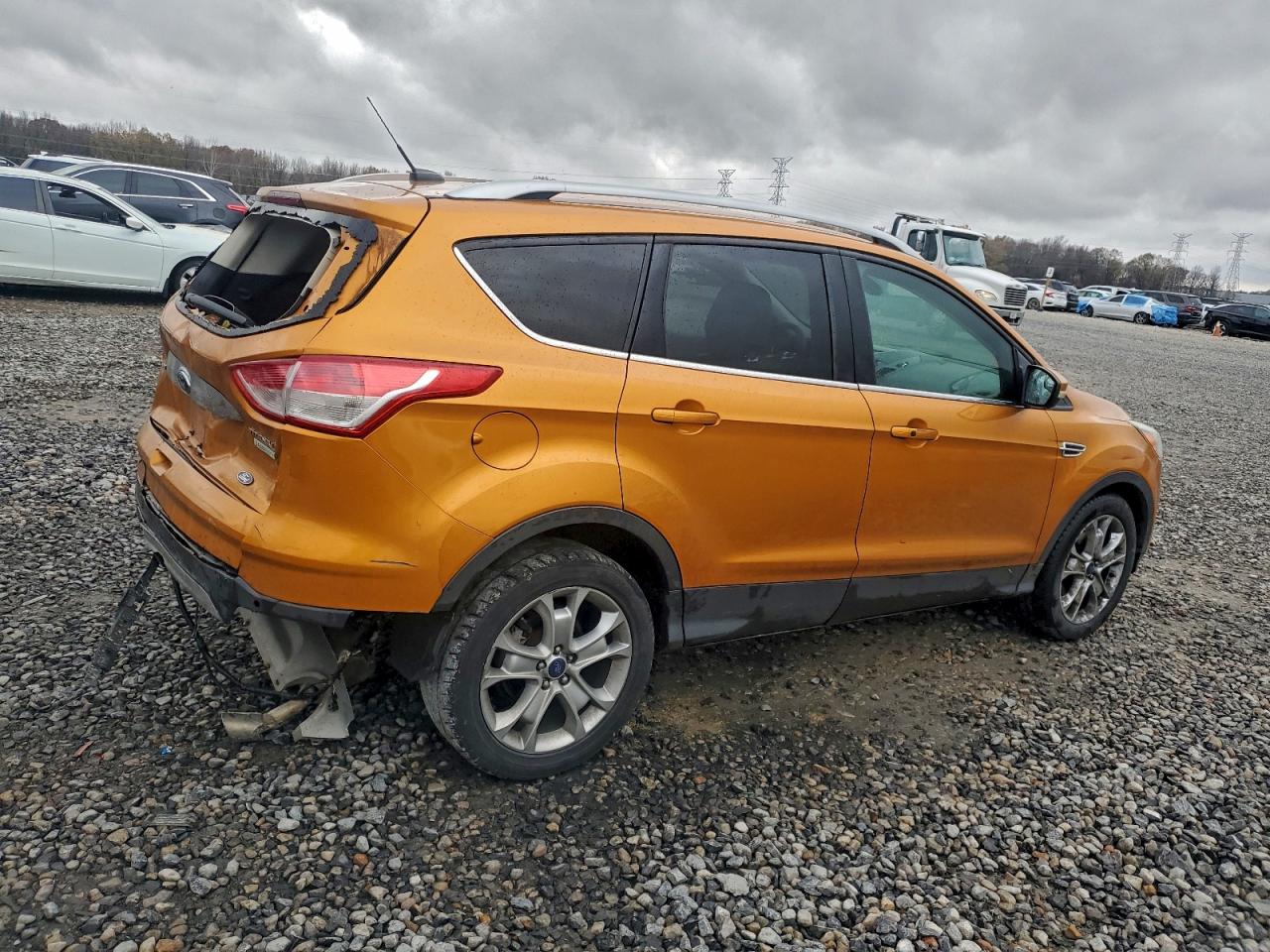 2016 FORD ESCAPE TITANIUM photo 3
