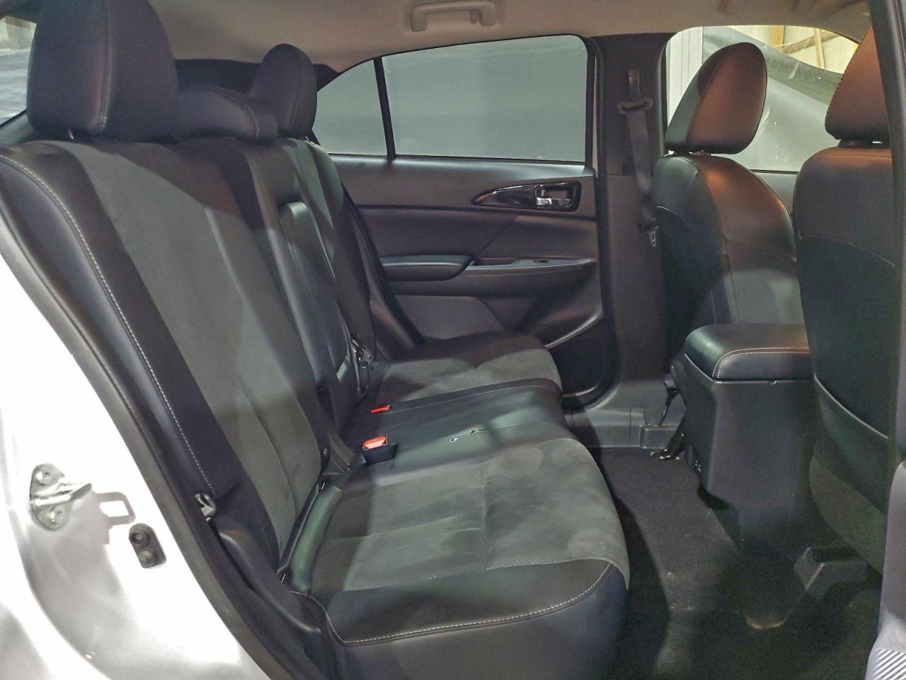2024 MITSUBISHI ECLIPSE CROSS SE photo 11
