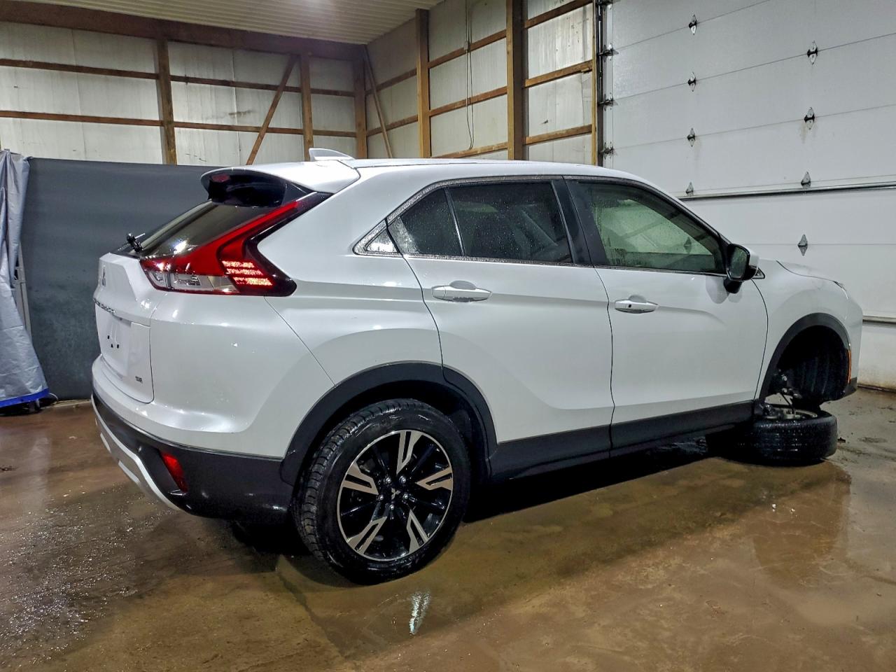 2024 MITSUBISHI ECLIPSE CROSS SE photo 3