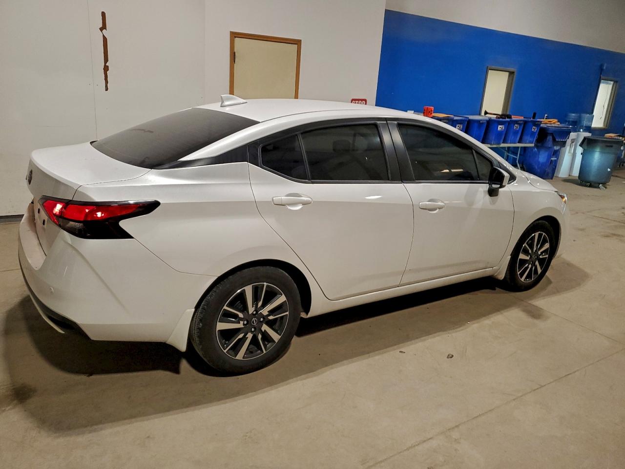 2025 NISSAN VERSA SV photo 5