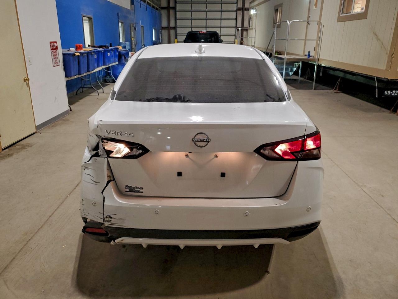 2025 NISSAN VERSA SV photo 11
