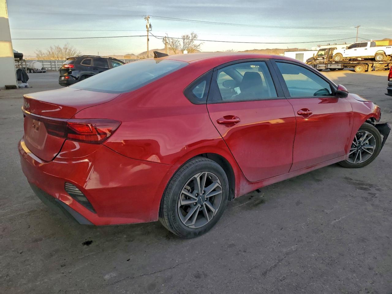 2023 KIA FORTE LX photo 3