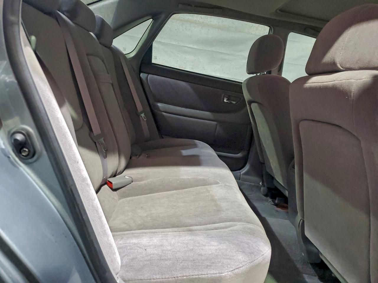 2002 TOYOTA AVALON XL photo 10