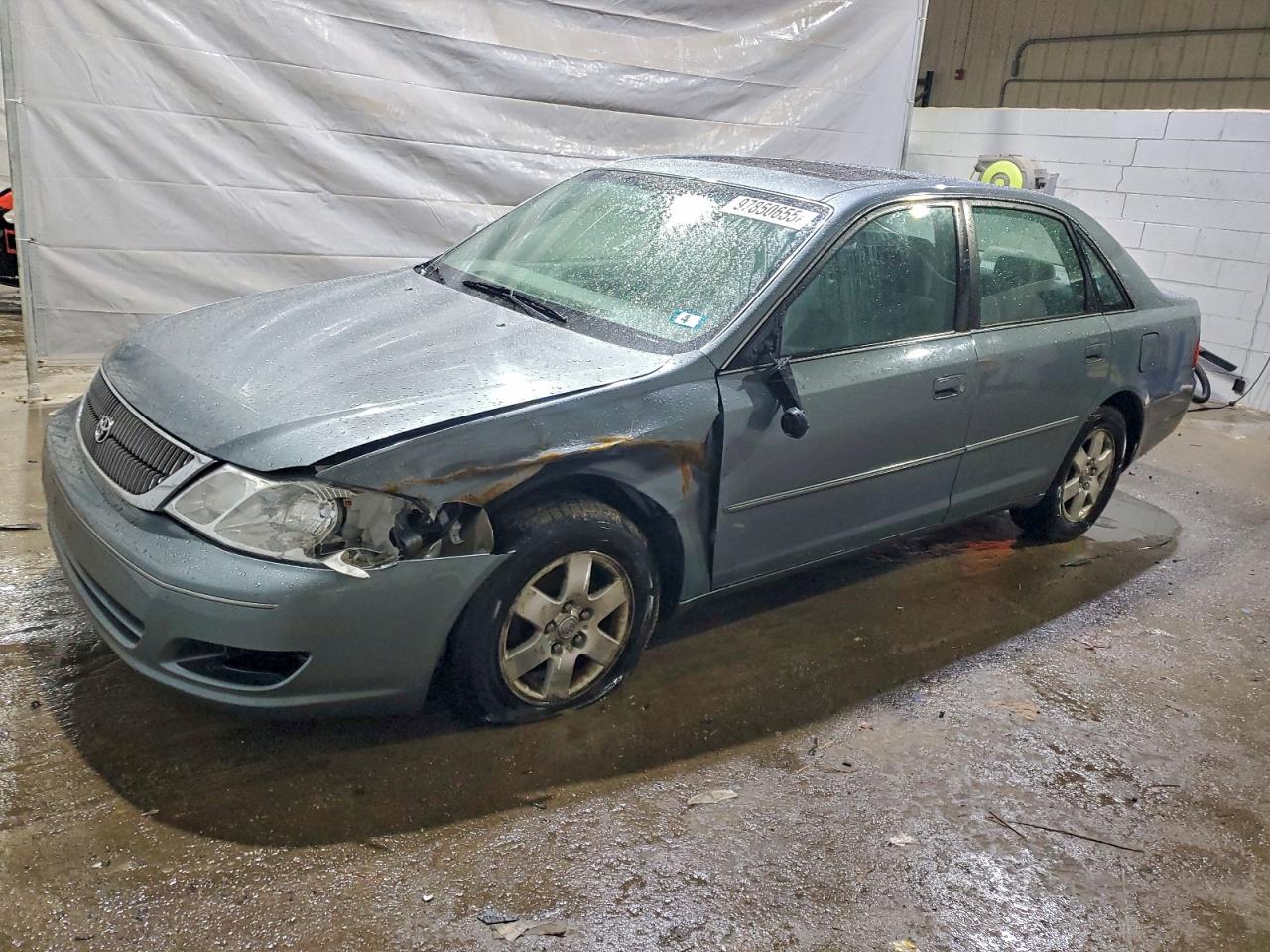 2002 TOYOTA AVALON