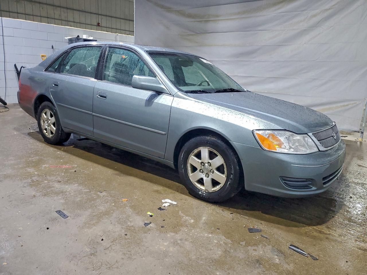 2002 TOYOTA AVALON XL photo 4