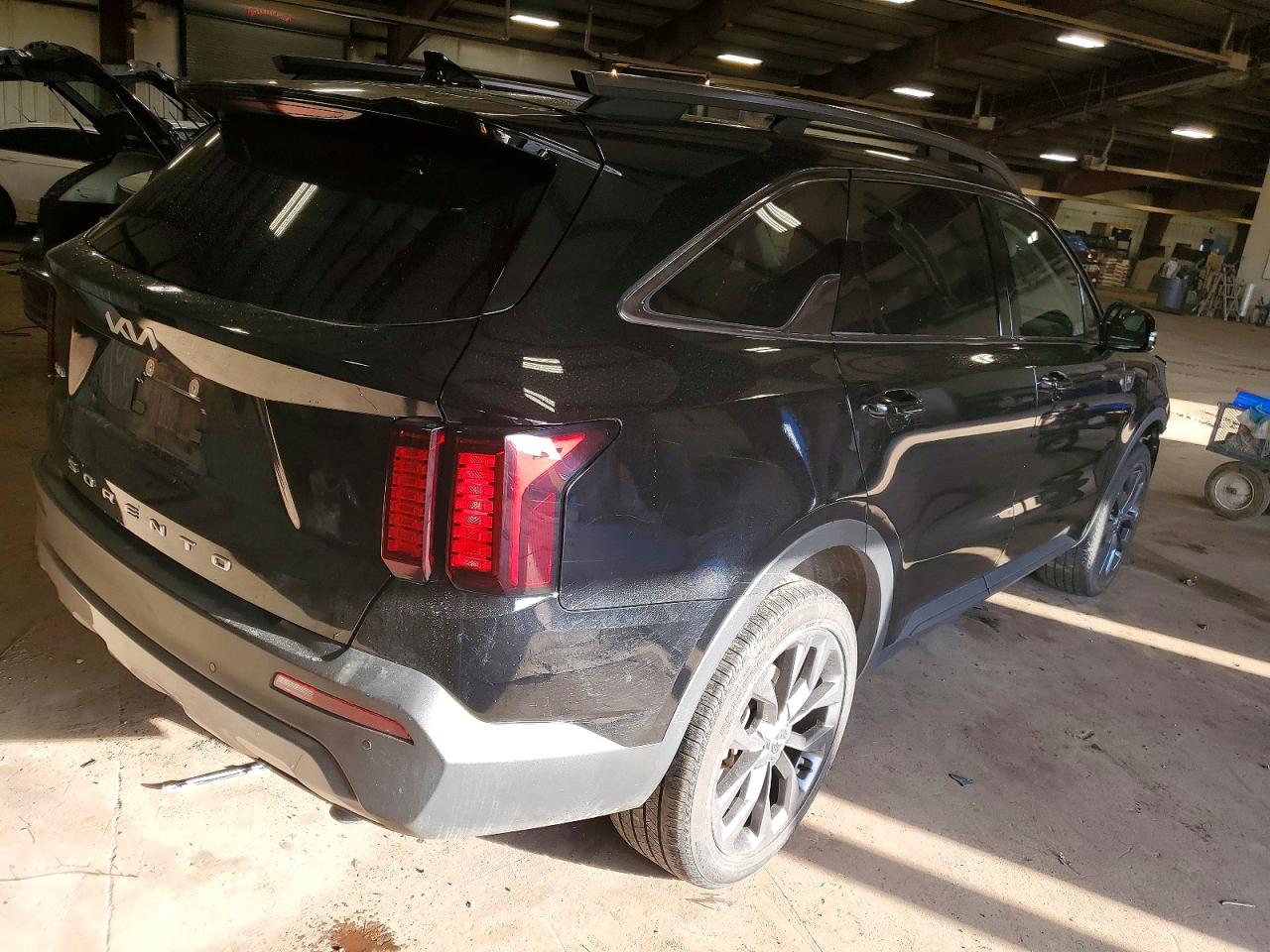 2022 KIA SORENTO EX photo 3