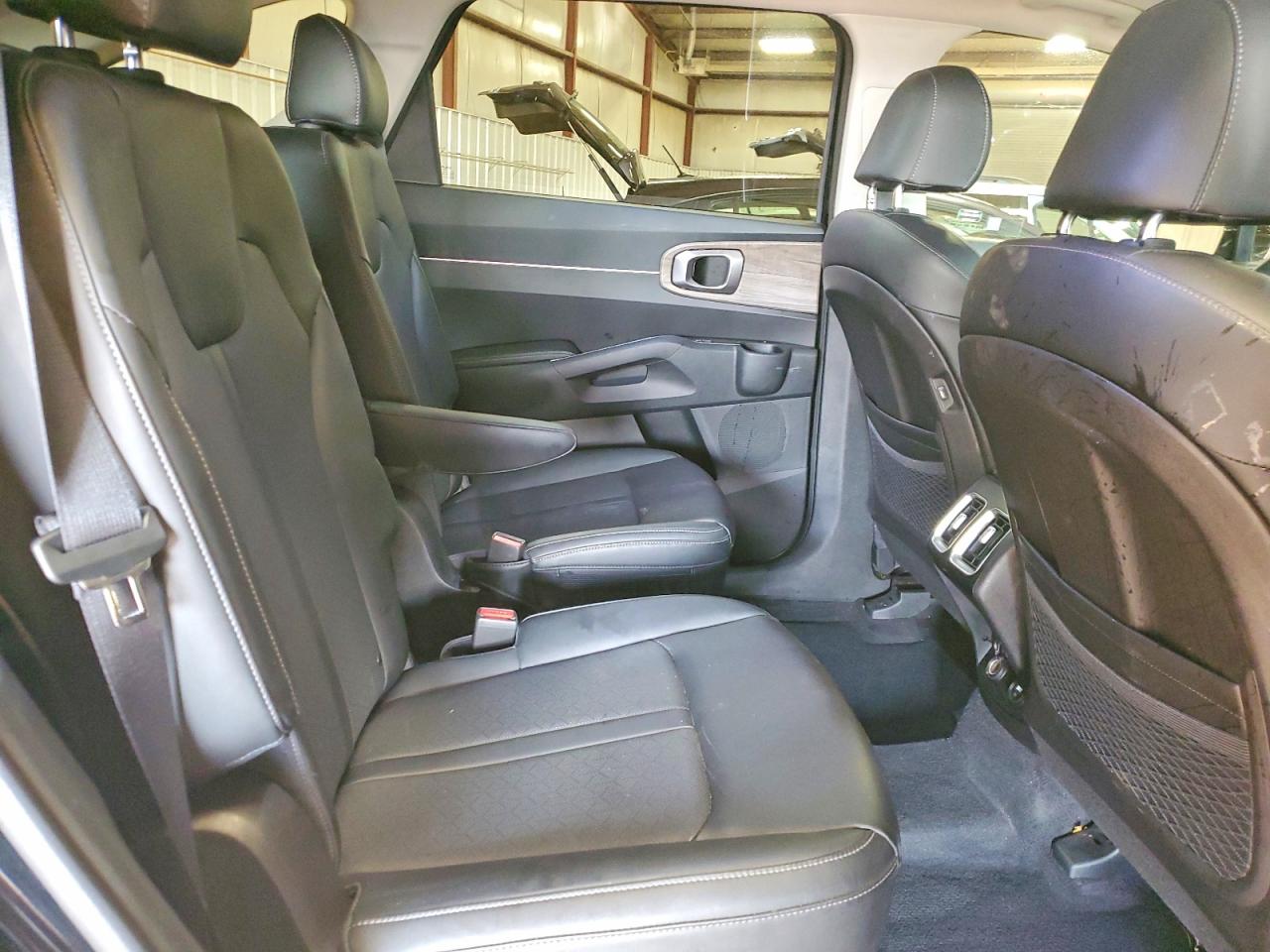 2022 KIA SORENTO EX photo 11