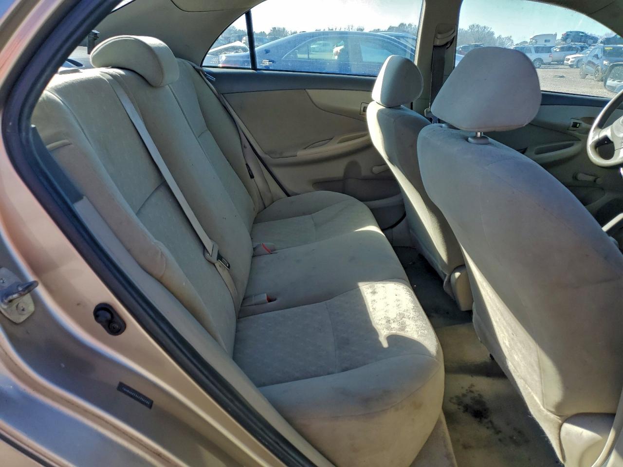2010 TOYOTA COROLLA BASE photo 10