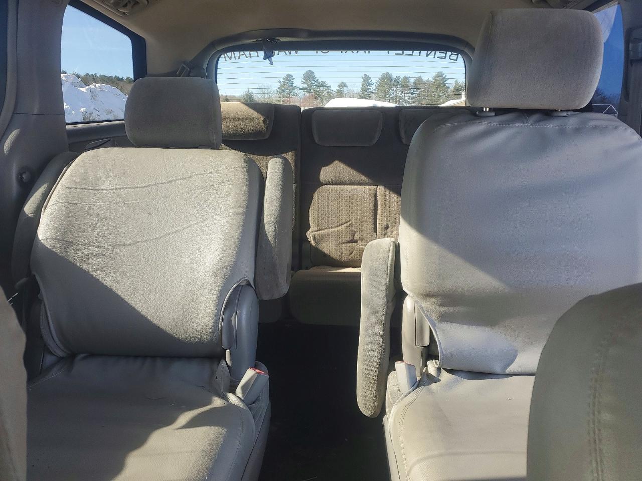 2008 TOYOTA SIENNA CE photo 10