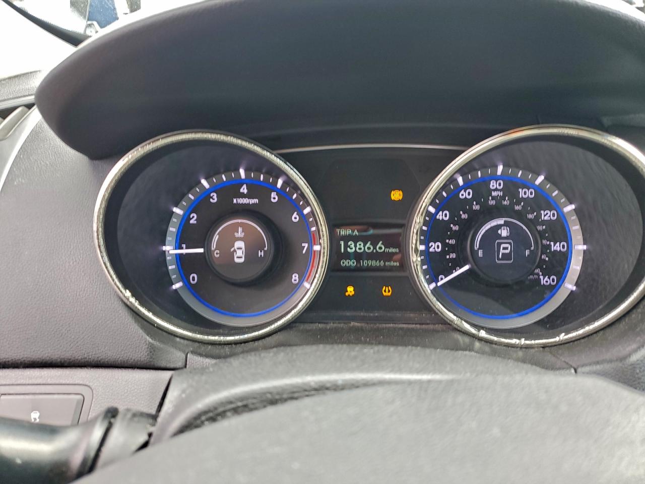 2011 HYUNDAI SONATA GLS photo 9