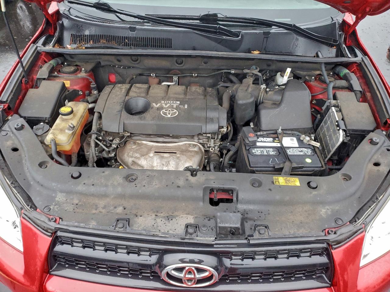 2011 TOYOTA RAV4 photo 11