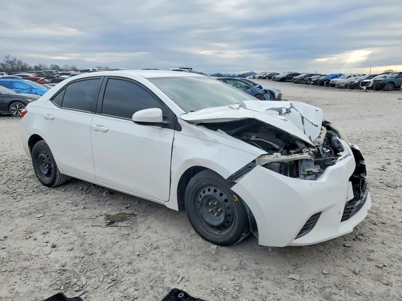 2015 TOYOTA COROLLA L photo 10
