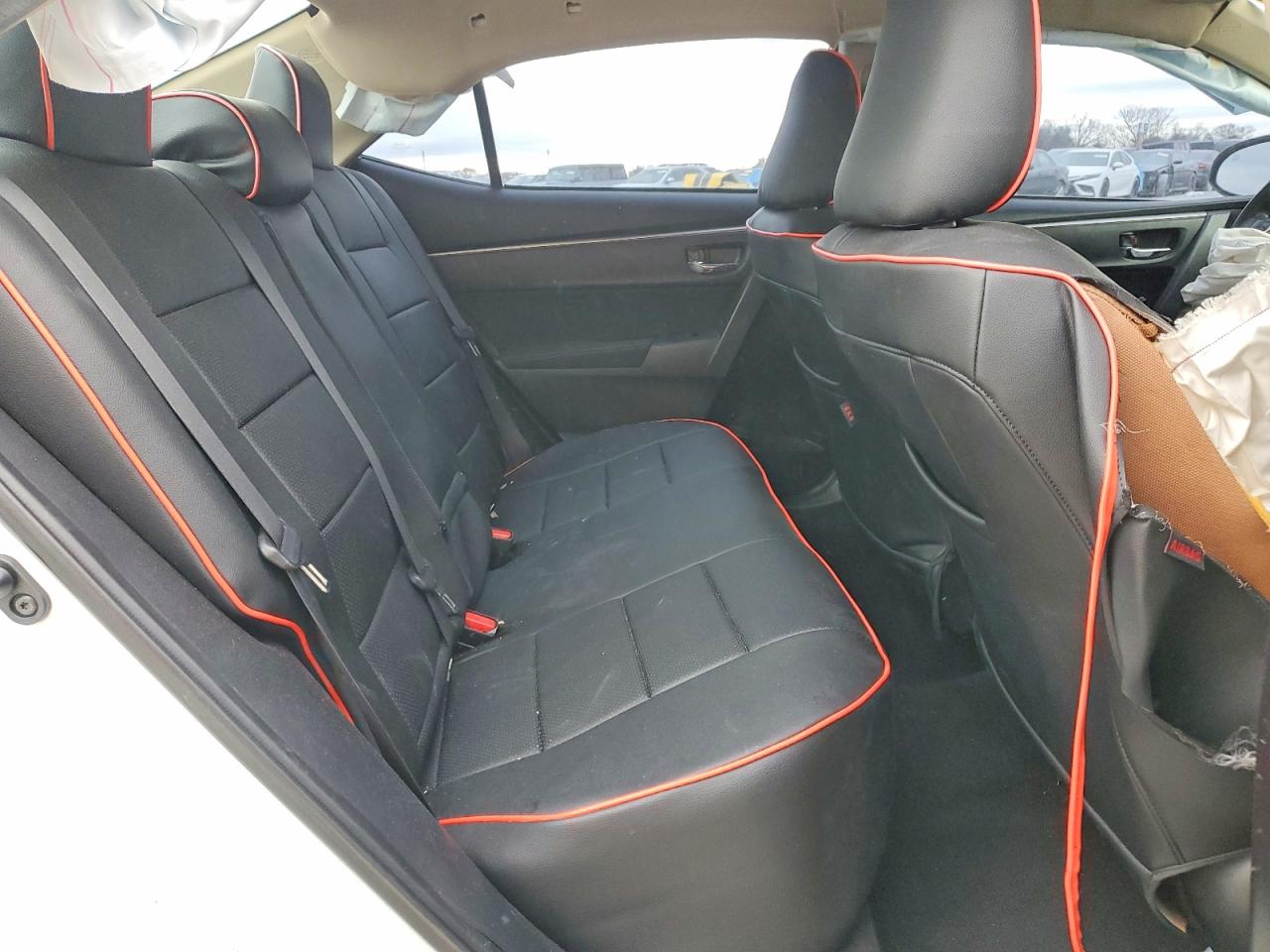 2015 TOYOTA COROLLA L photo 28