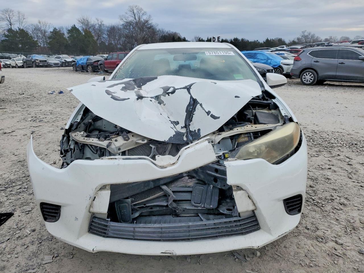 2015 TOYOTA COROLLA L photo 13