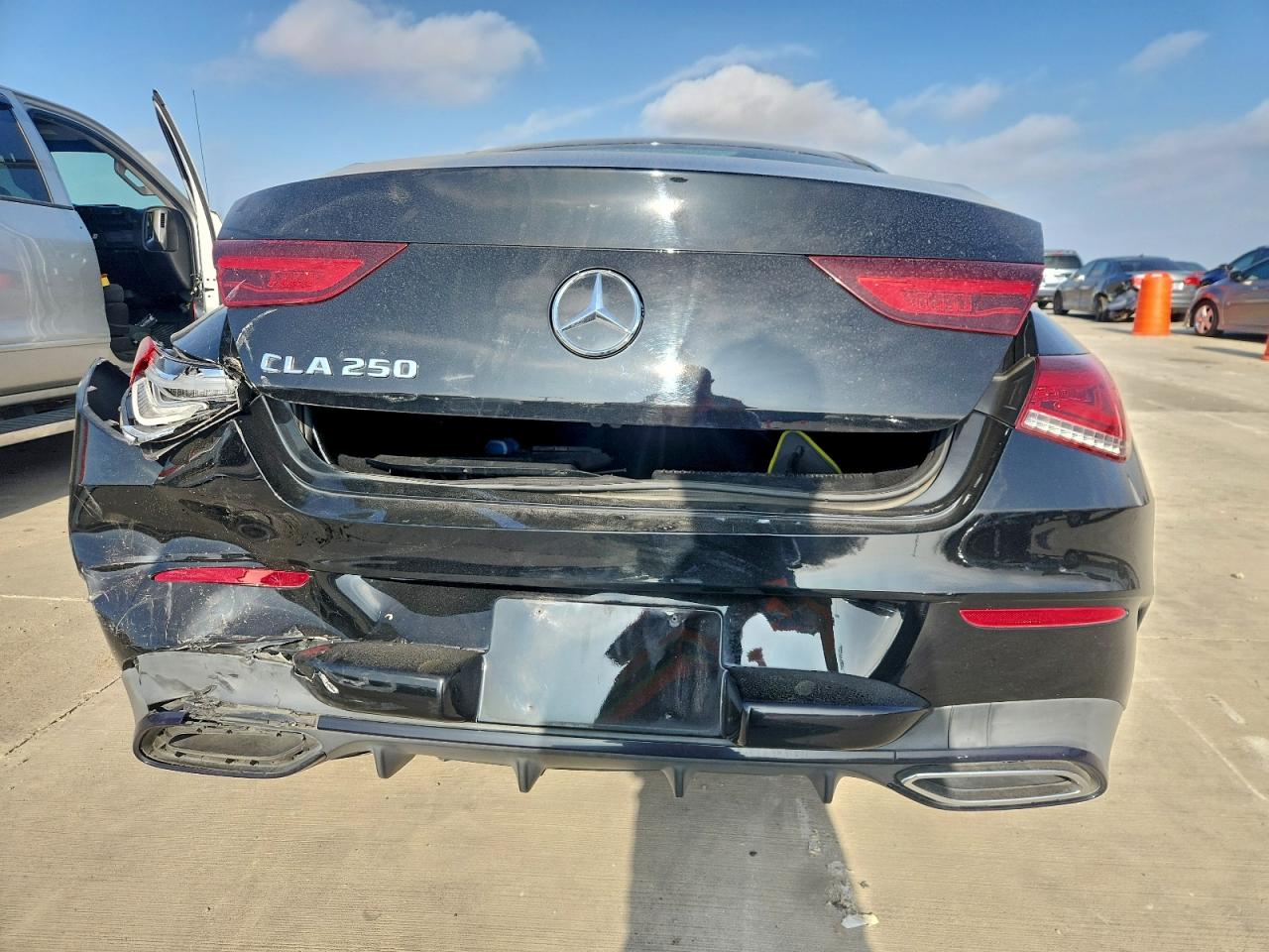 2021 MERCEDES-BENZ CLA 250 photo 6