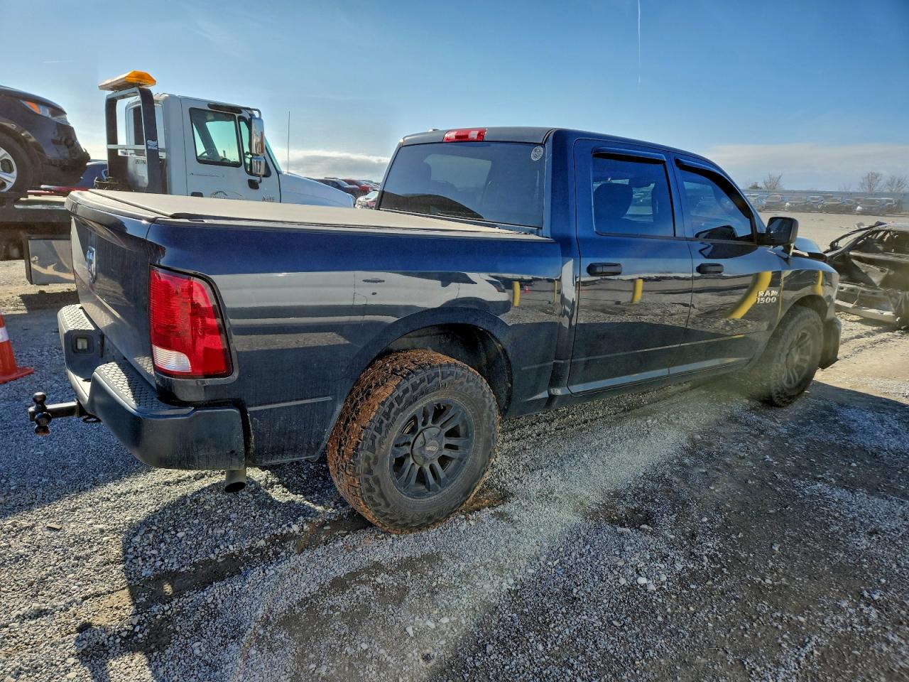 2015 RAM 1500 ST photo 3